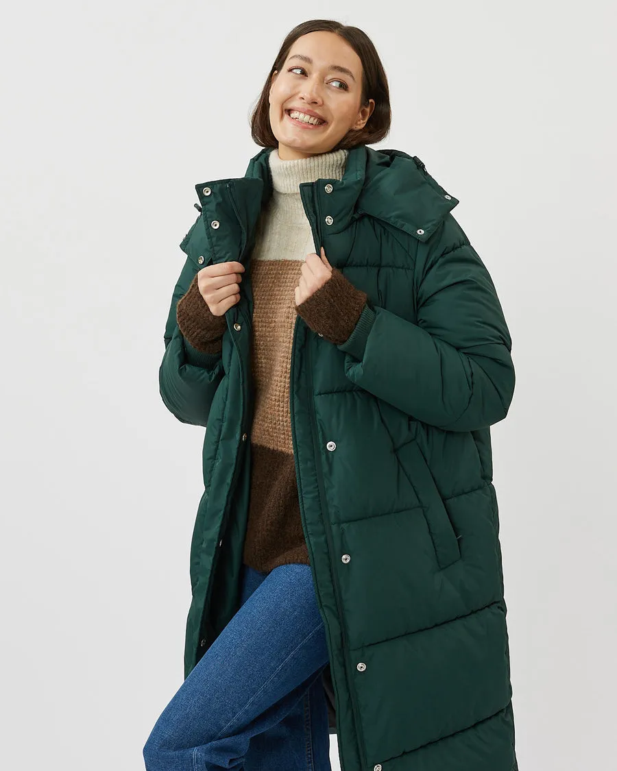 Flawly Outerwear