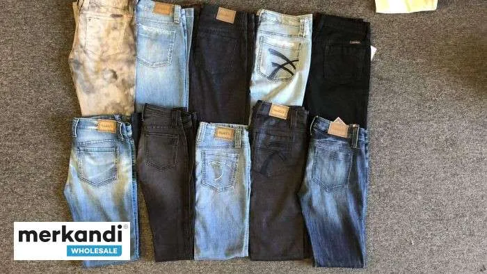 Frankie B. Jeans Surtido Damas 30pcs - Estilos y Tamaños Mixtos, Exceso de Existencias y Liquidación