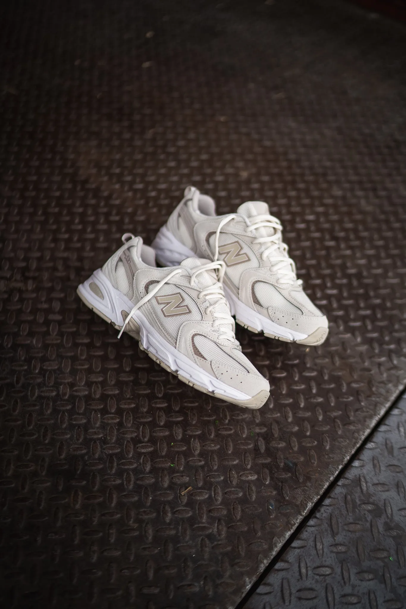 Men's New Balance 530 White Beige MR530OW.