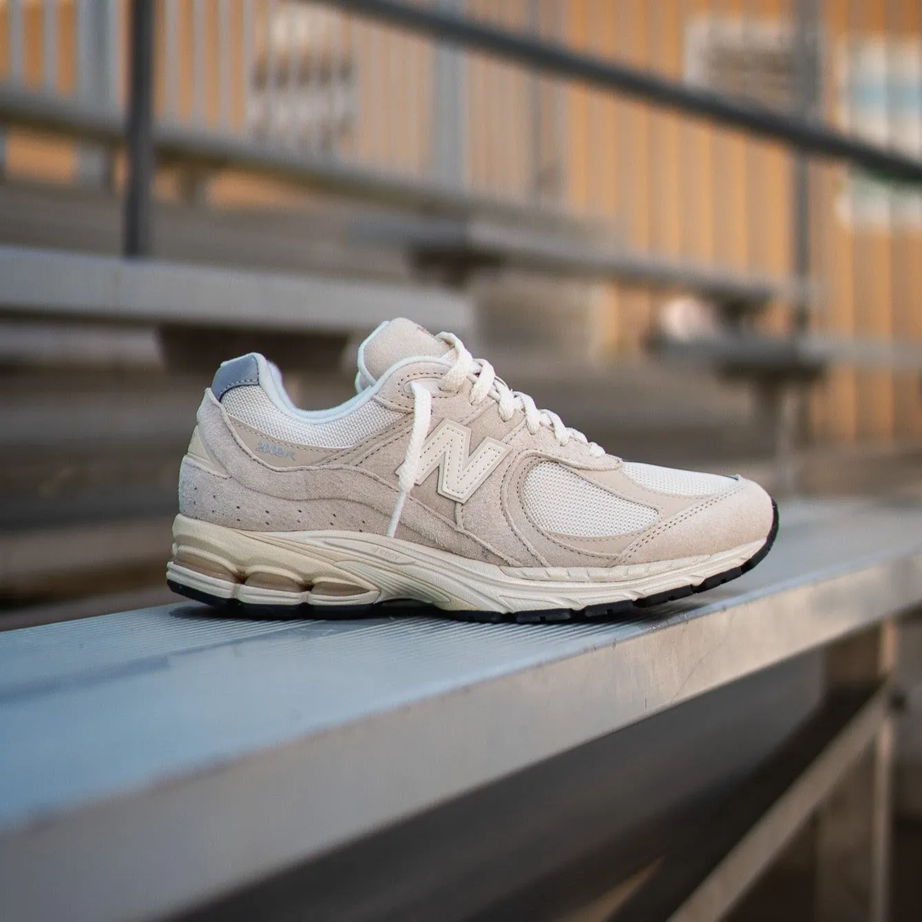 New Balance 2002R Beige M2002RCC