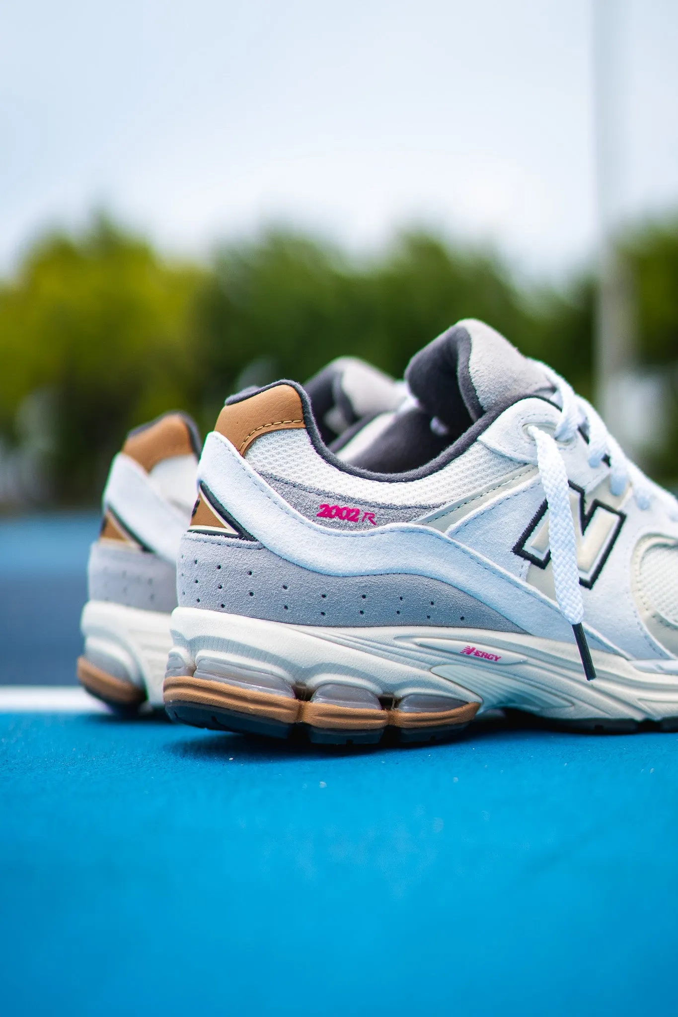 New Balance 2002R Eggnog - M2002RQW