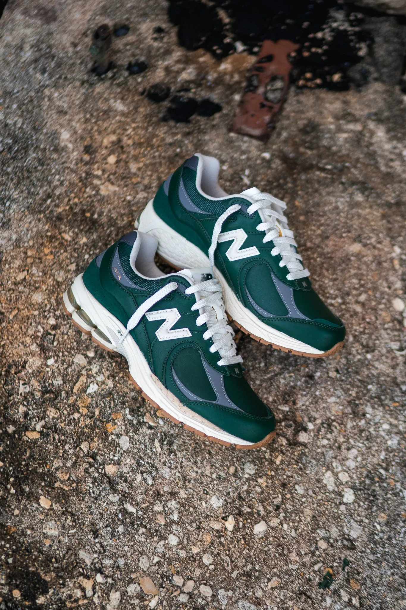 New Balance 2002R Green/Grey M2002RVI