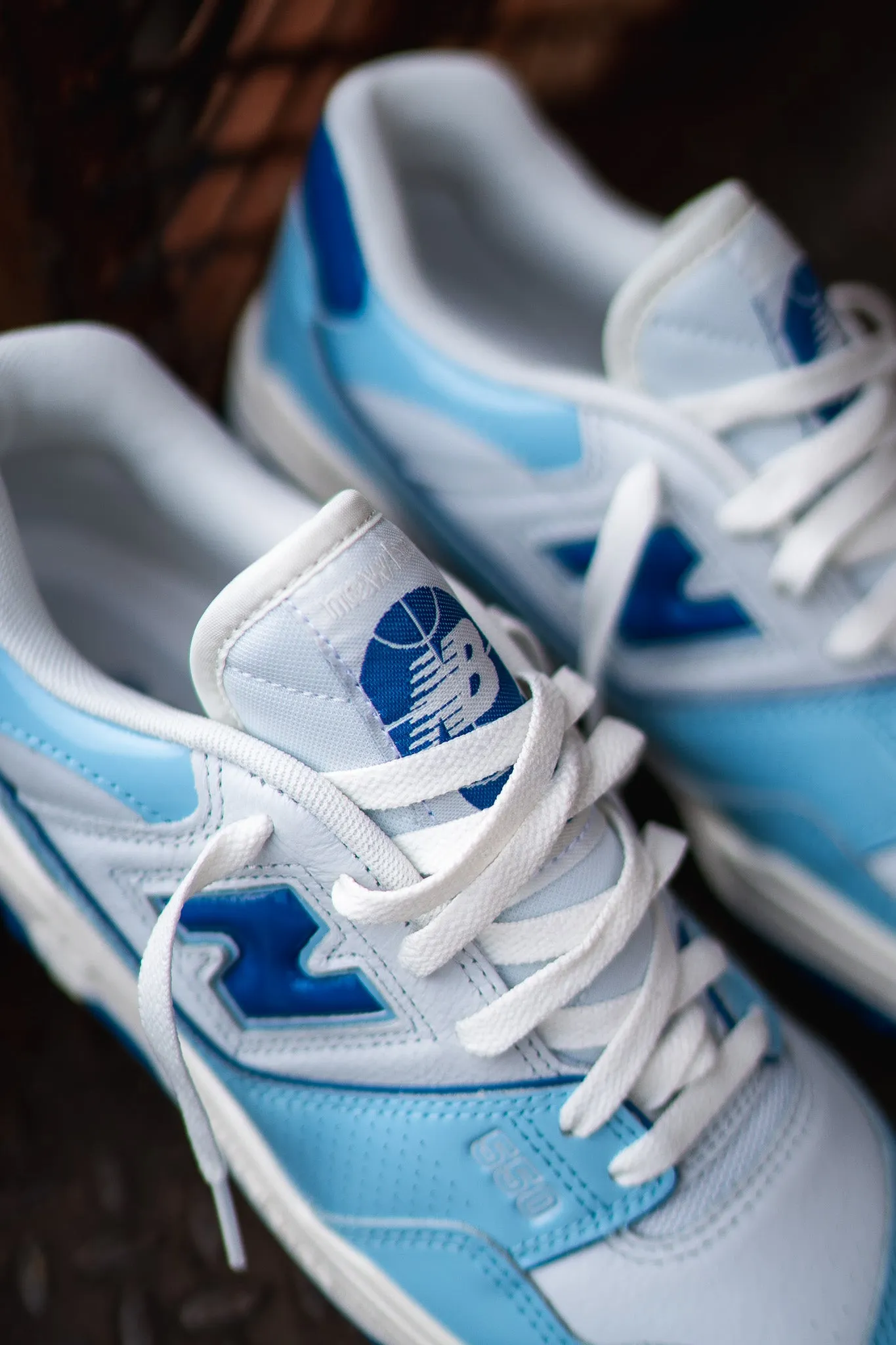 New Balance 550 sneakers - white and powder blue