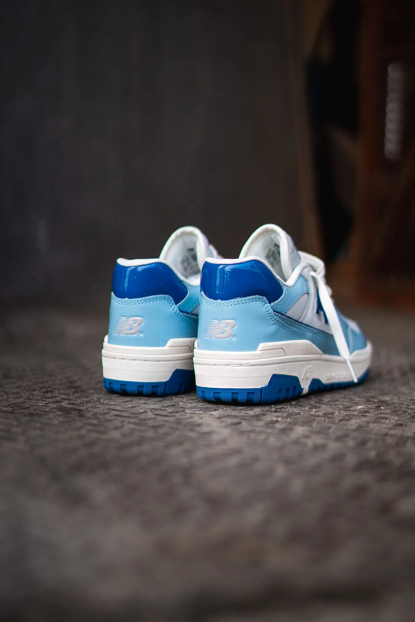 New Balance 550 sneakers - white and powder blue