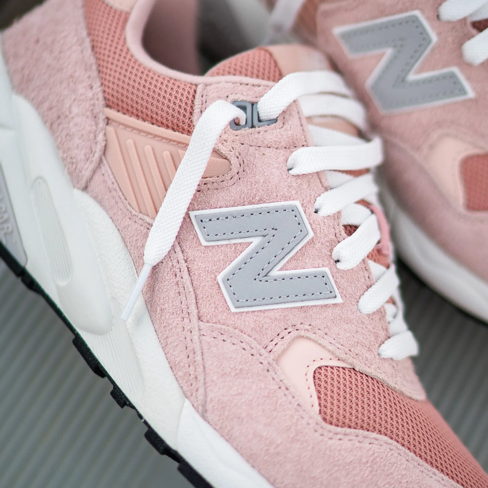 New Balance 580 sneakers - Pink/White (MT580NV2)