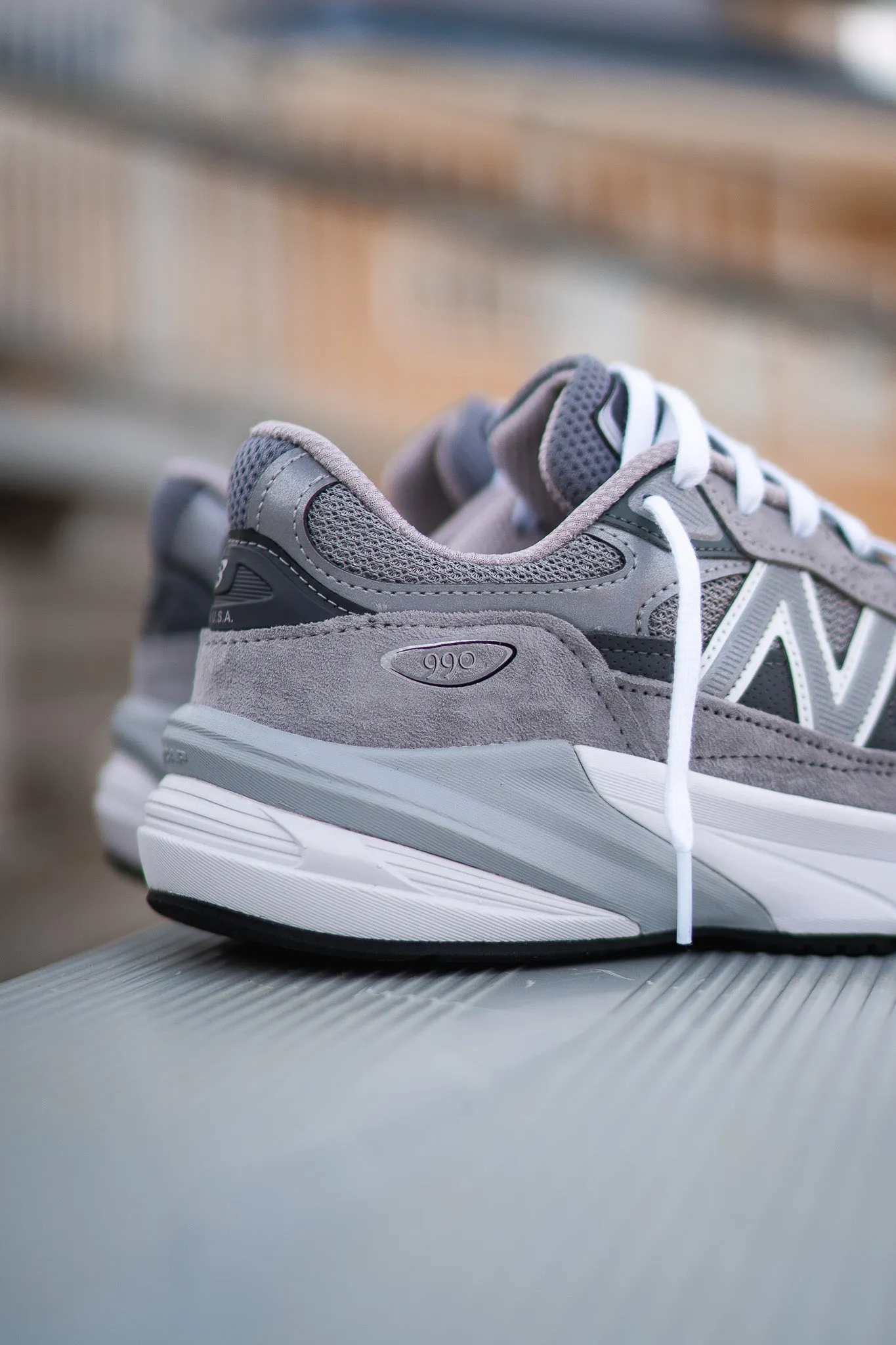 New Balance Men's 990v6 Grey Sneakers - M990GL6