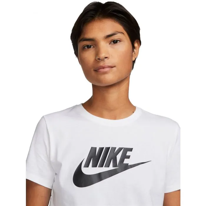 Remera Nike Sportswear Essentials