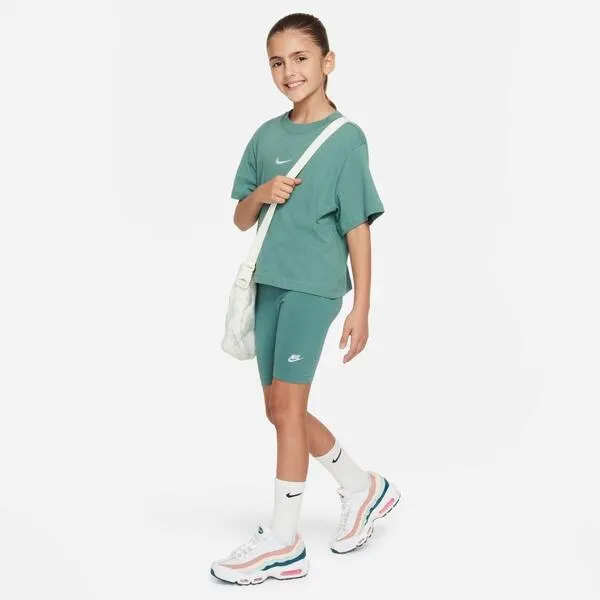 Short Niña Nike essentials verde