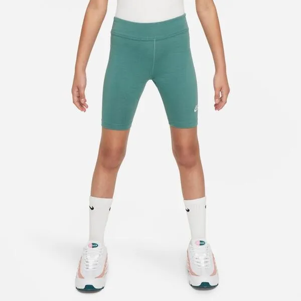 Short Niña Nike essentials verde