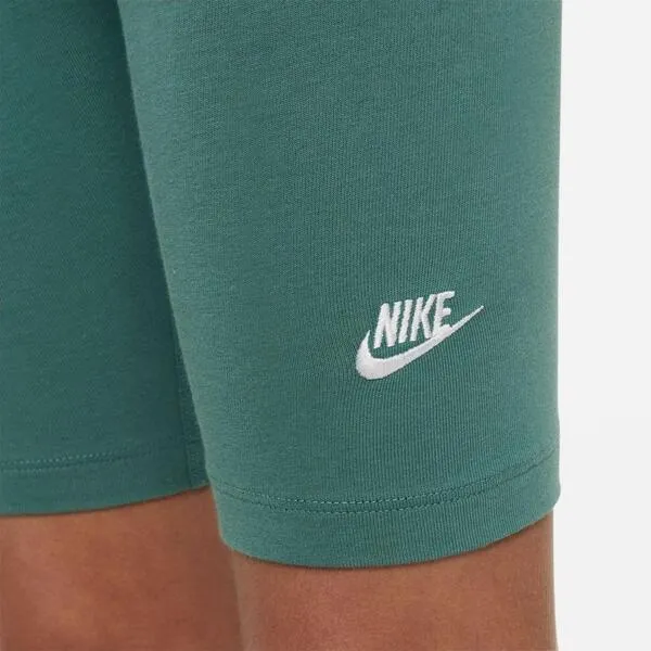 Short Niña Nike essentials verde